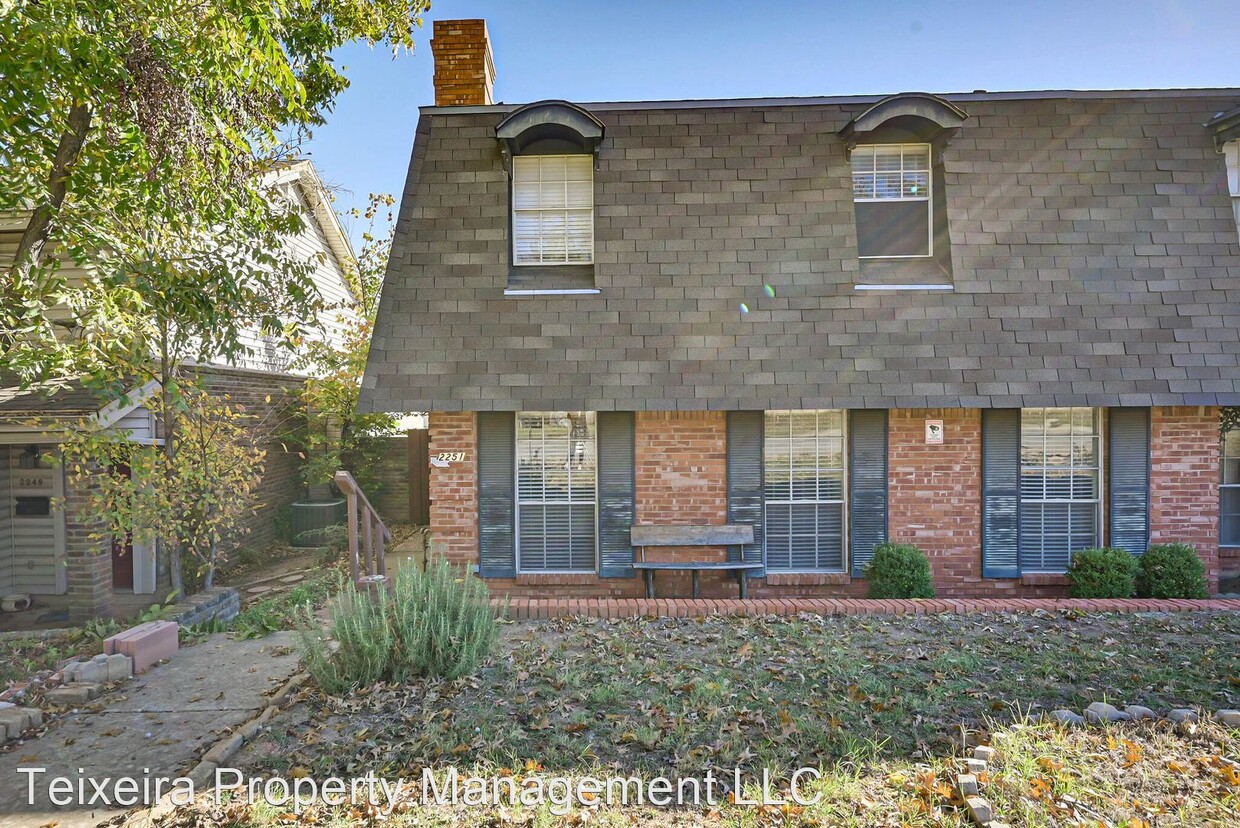 Primary Photo - 2 br, 1.5 bath House - 2251 Spanish Trail