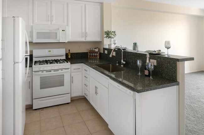 Building Photo - 1241 Santa Cora Ave