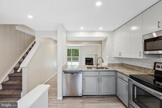 Building Photo - 1594 Poplar Grove Dr