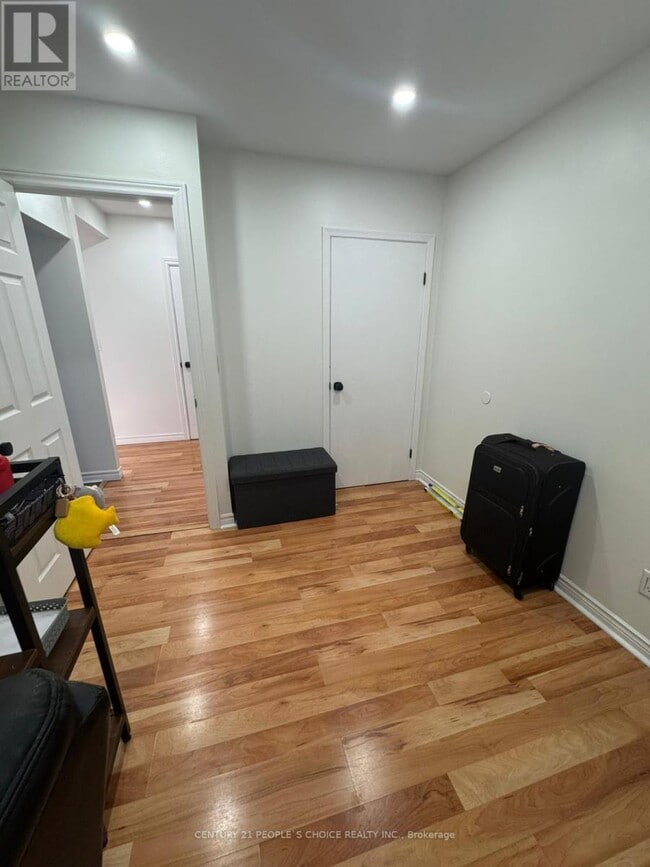 Building Photo - 50 Dreyer Dr E