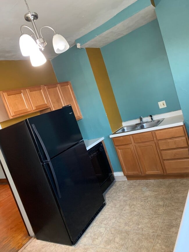 Building Photo - 111 8th St S