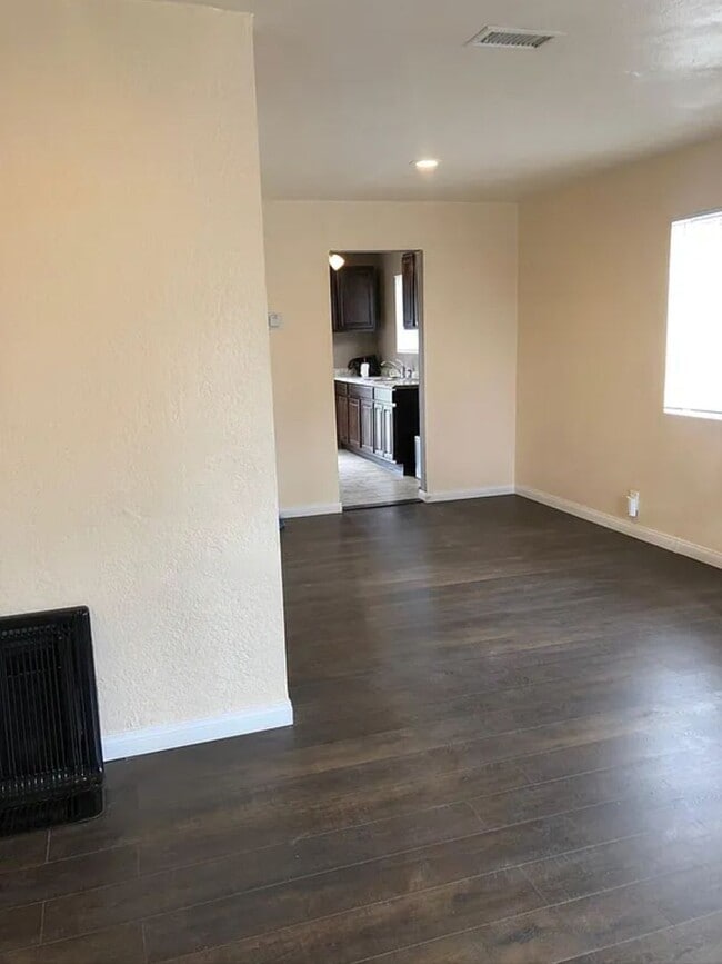 Foto del edificio - Coming Soon!