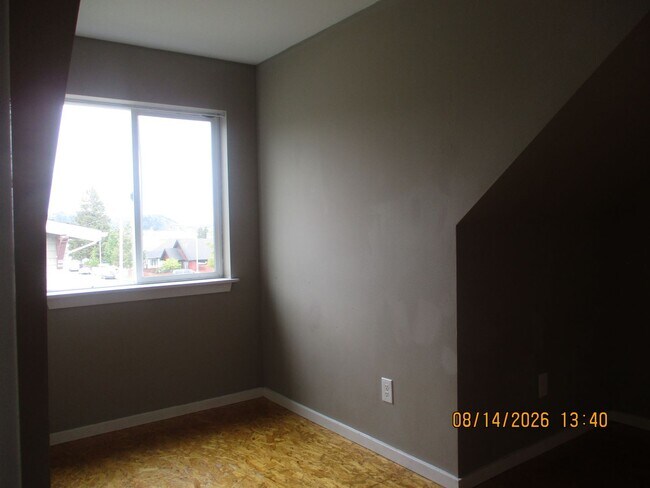 Foto del edificio - 812 W FIRST STREET