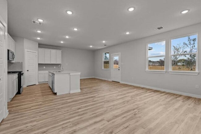 Building Photo - 6522 Bufflehead Bnd