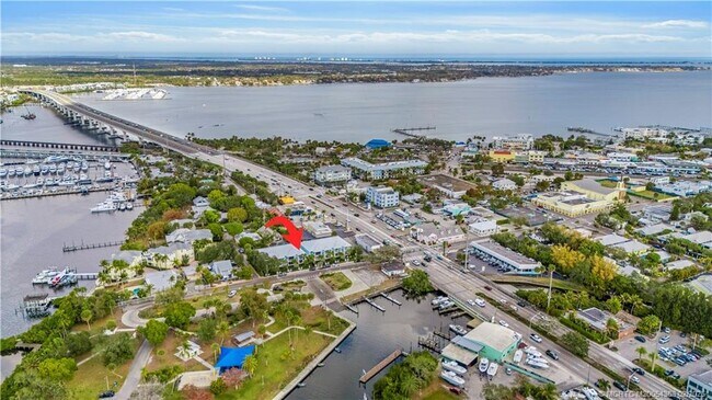 Foto del edificio - 521 SW Ocean Blvd