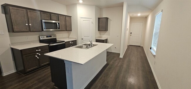 Building Photo - 3722 Pronghorn Ln