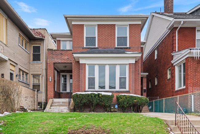 Foto del edificio - 6944 McPherson Blvd