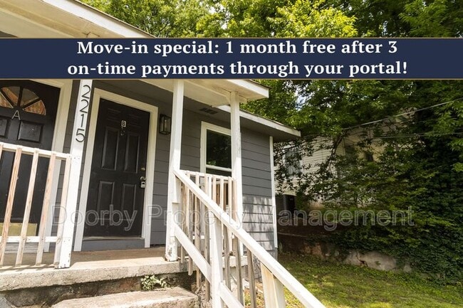 Building Photo - 2215 Allin St