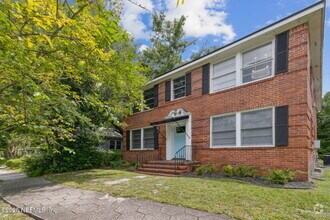 Building Photo - 1103 Cherry St