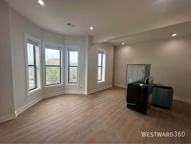 Photo - 805 W Weed St-#3W Apartment