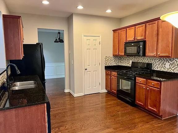 Foto del edificio - 5790 Crestwick Wy