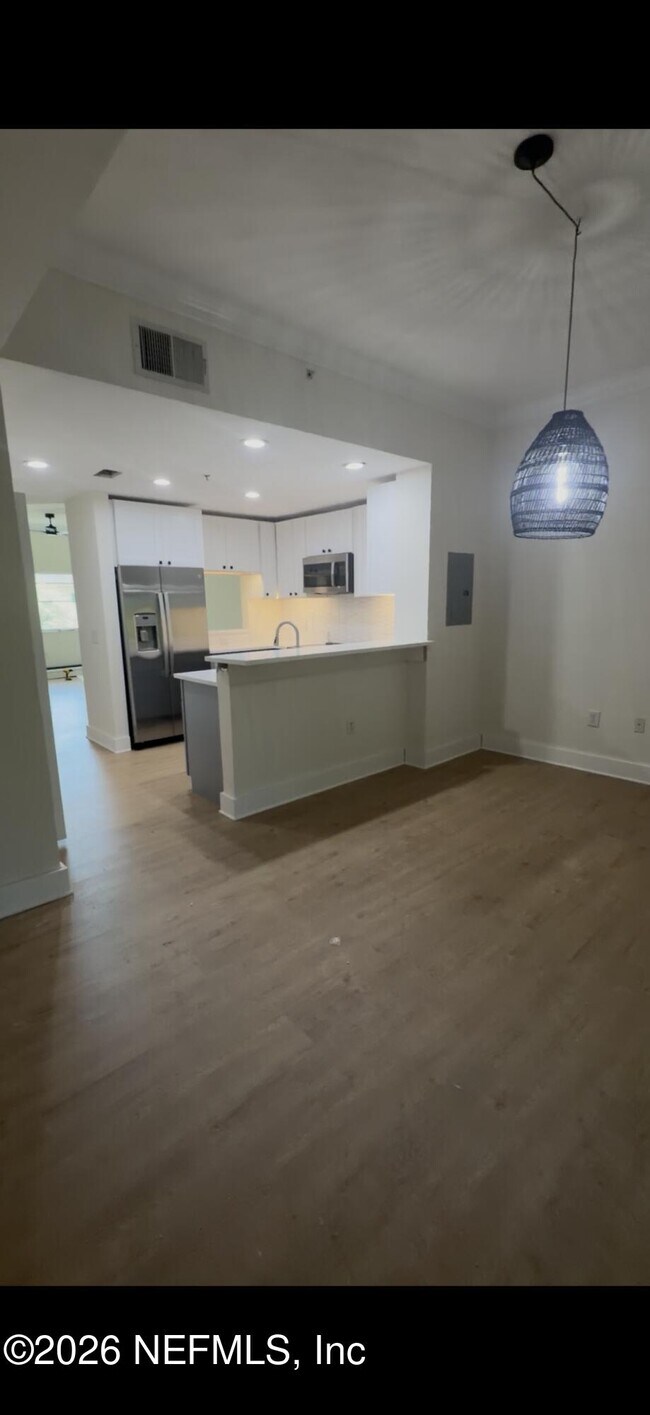 Foto del edificio - 9745 Touchton Rd