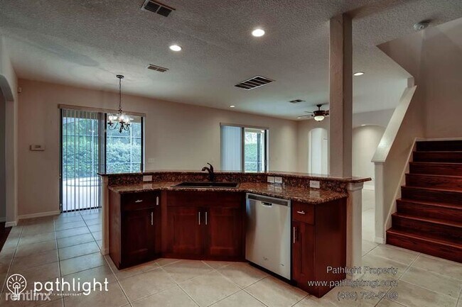 Building Photo - 5 br, 3.5 bath House - 881 Arbormoor Pl UNIT