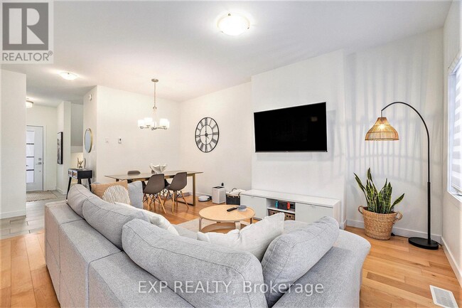 Building Photo - 12 Livya St