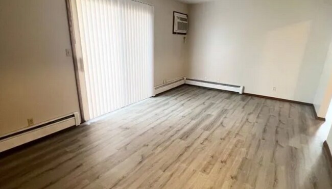 Foto del edificio - 4304 E 26th St