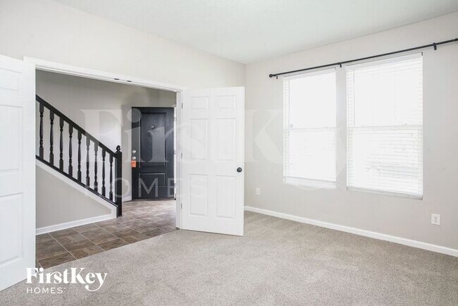 Foto del edificio - 4020 Poplar Dr