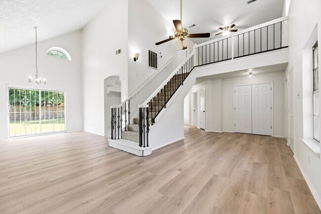 Foto del edificio - 7526 Gulfbriar Pl