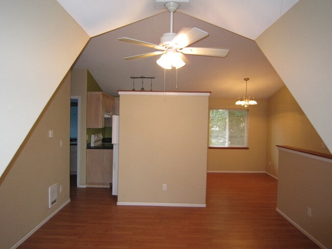 Building Photo - One Bedroom Apartment Above House, Close t...