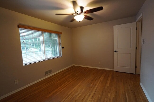 Foto del edificio - 2806 San Pedro Dr NE