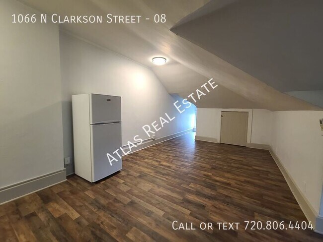 Foto del edificio - Quaint Studio on the Top Floor in Capitol ...