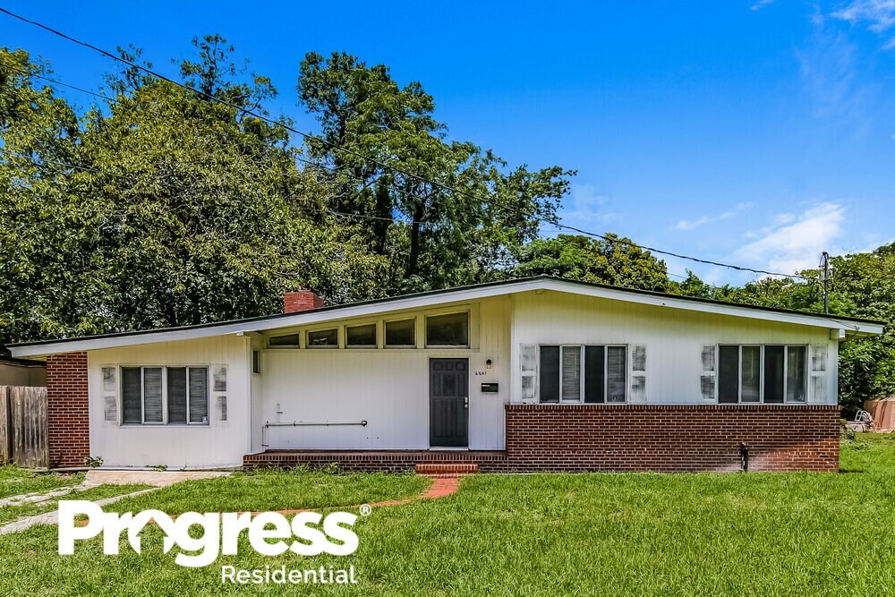 6041 Terry Parker Dr N, Jacksonville, FL 32211 House Rental in