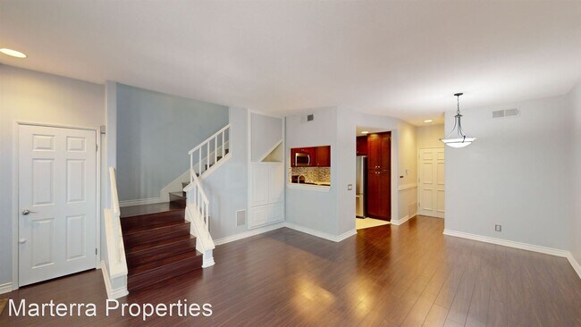 Building Photo - 2 br, 3 bath House - 17 Softwind
