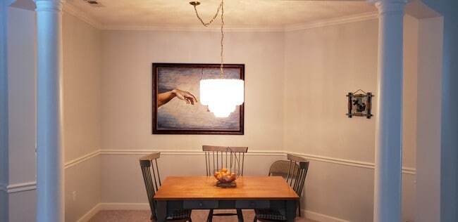 Building Photo - 404 Sawgrass Hill Ct