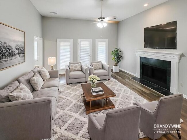 Foto del edificio - 7819 Freehold Dr