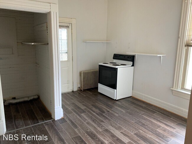 Foto del edificio - 1 br, 1 bath Apartment - 2000 Grace St