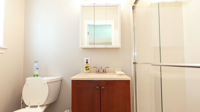Foto del edificio - Waters Edge Apartments