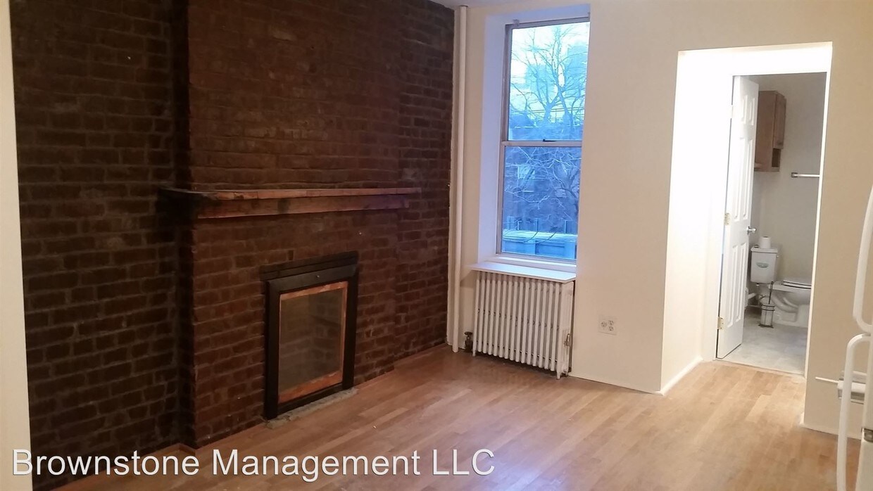Primary Photo - 181 Court St