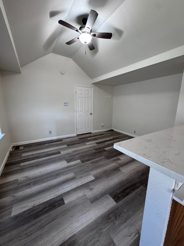 Foto del edificio - 739 Indiana St