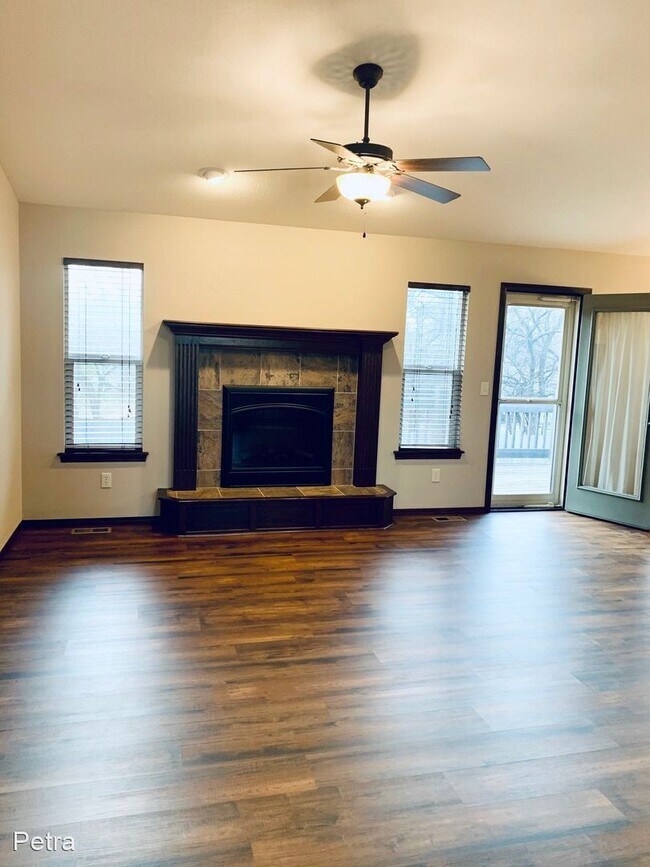 Building Photo - 5 br, 3 bath House - 2900 N Emerson