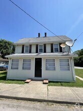 Building Photo - 213 E Church St