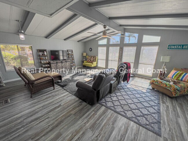 Foto del edificio - AVAILABLE NOW - Updated Home in 55+ Commun...