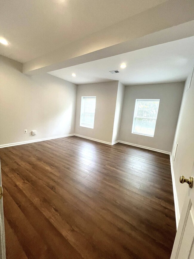 Foto del edificio - 6721 Ainsworth St
