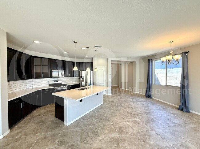 Foto del edificio - 2922 E Wayland Dr
