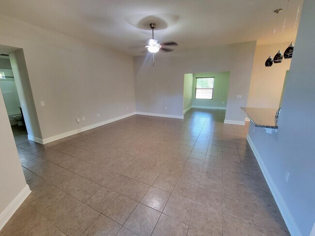 Foto del edificio - 6624 Flintwood St
