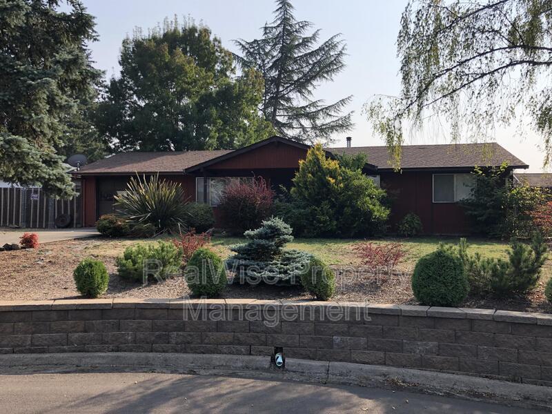 Foto principal - 165 W Bradley Ct