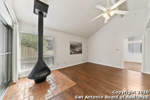 Foto del edificio - 11815 Vance Jackson Rd