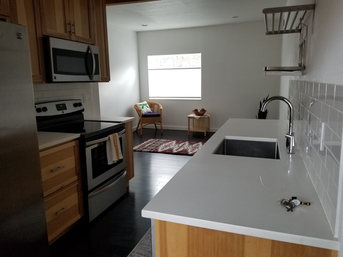 Newly remodeled - 245 SE 80th Ave