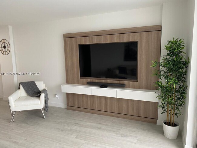Foto del edificio - 3800 S Ocean Dr