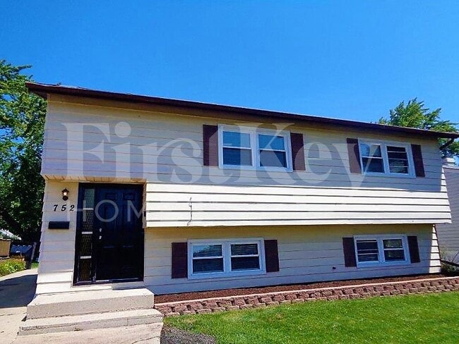 Building Photo - 752 W Hawley St