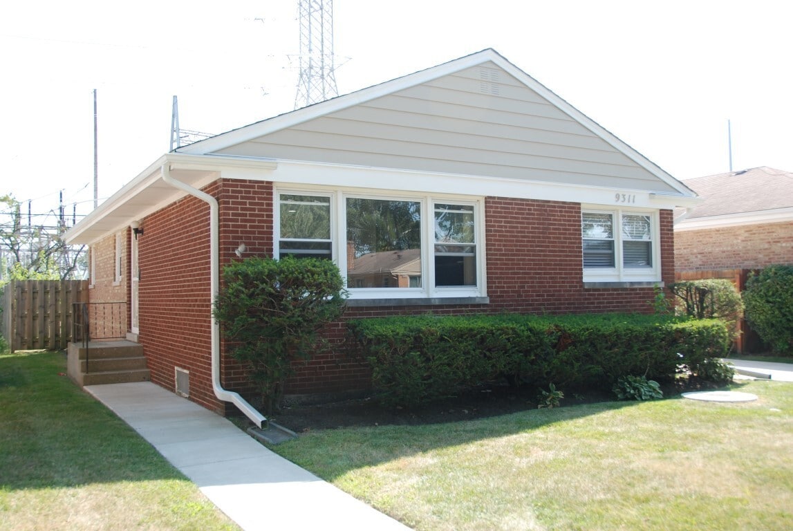 Primary Photo - 9311 Latrobe Ave