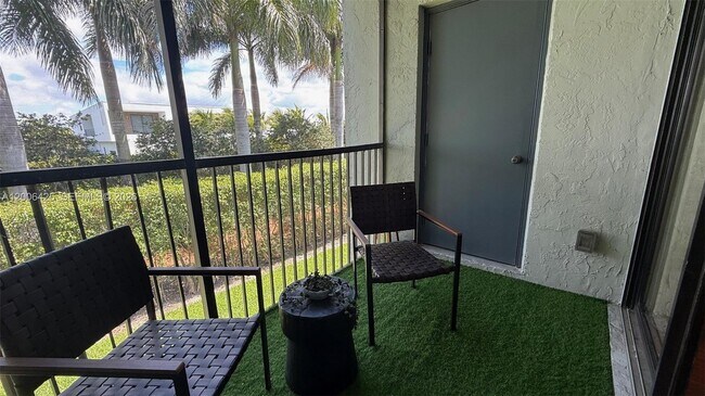 Building Photo - 16551 Blatt Blvd