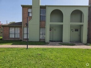 Building Photo - 11547 S Kirkwood Rd