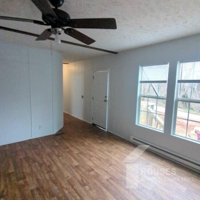 Foto del edificio - 8121 3rd St