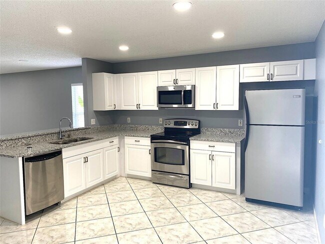 Building Photo - 1153 Kempton Chase Pkwy