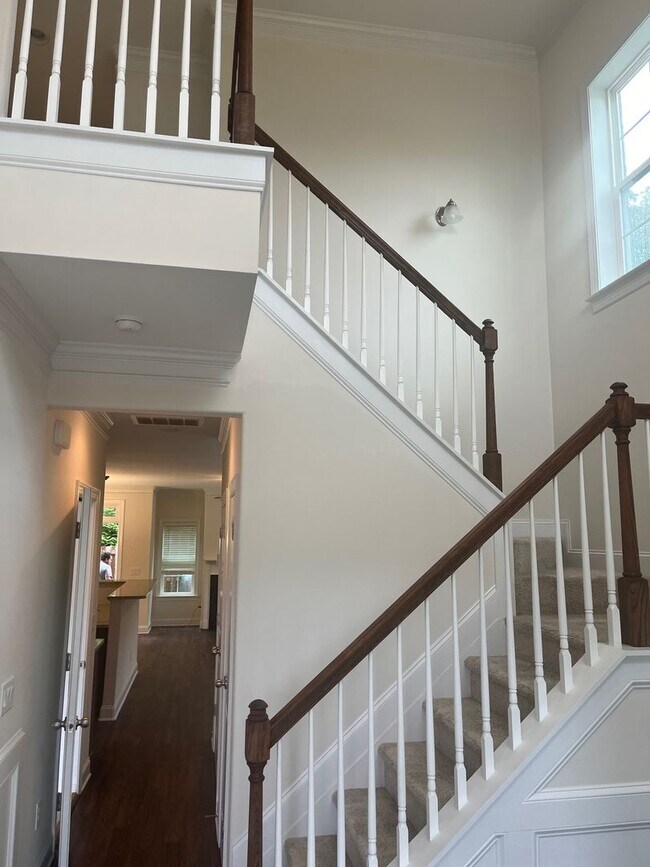 Building Photo - Brick Townhome in Walkertown NC