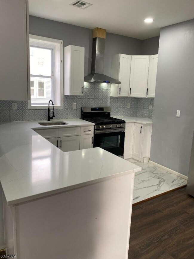 Foto del edificio - 540 S 20th St